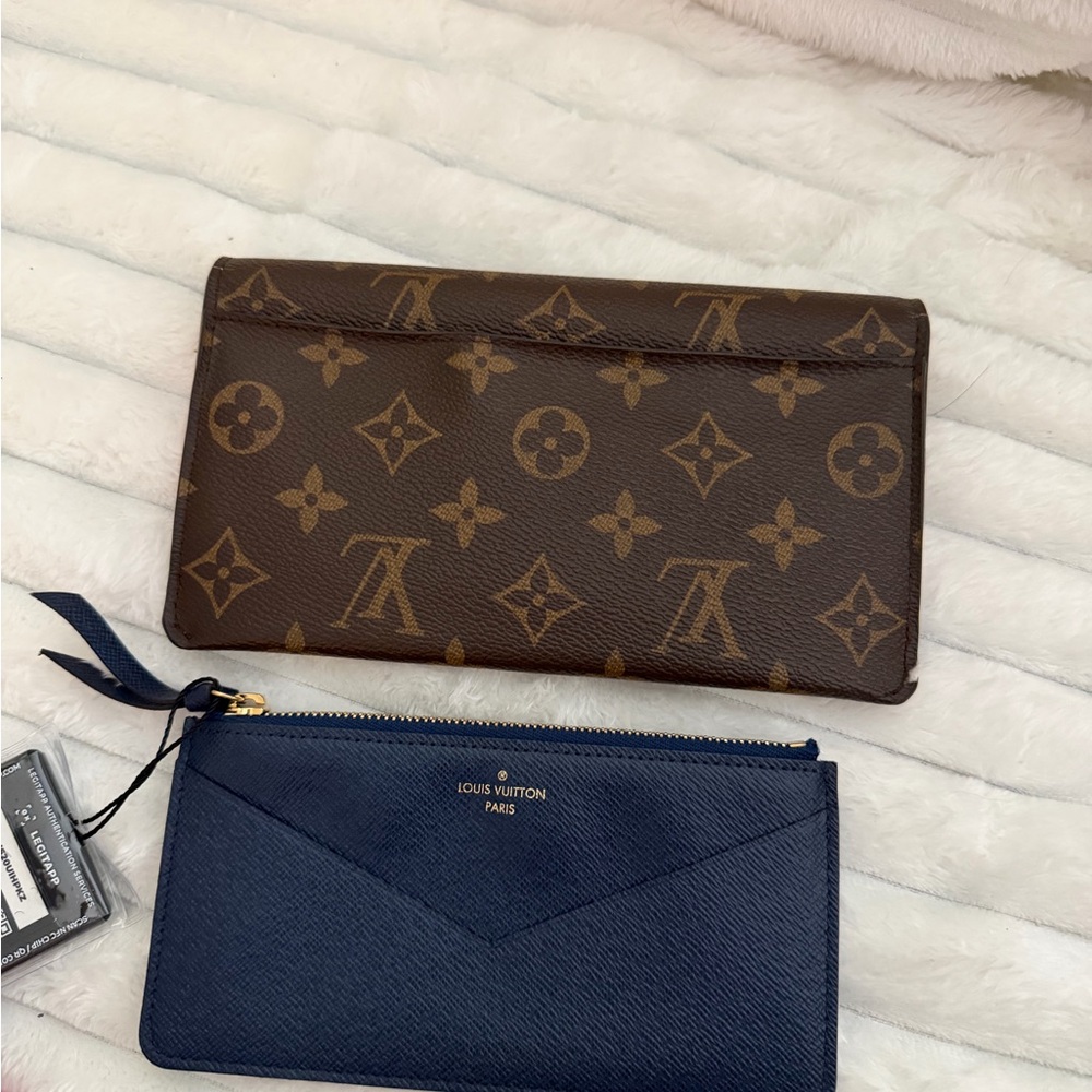 Louis Vuitton Emilie Continental Wallet